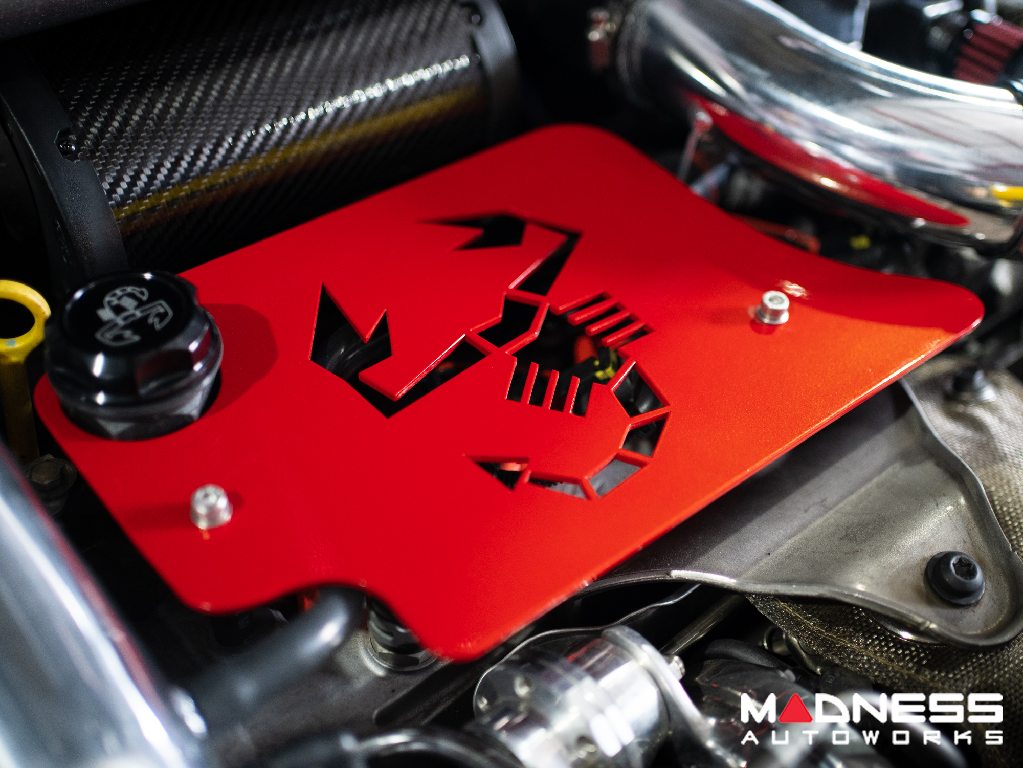 FIAT 500 Engine Cover for MAXFlow Intake System - 1.4L Multi Air Turbo - Scorpion Design - Gloss Red